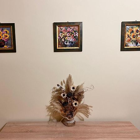 Studio Paradise เวลีคอเทอร์โนโว ภายนอก รูปภาพ